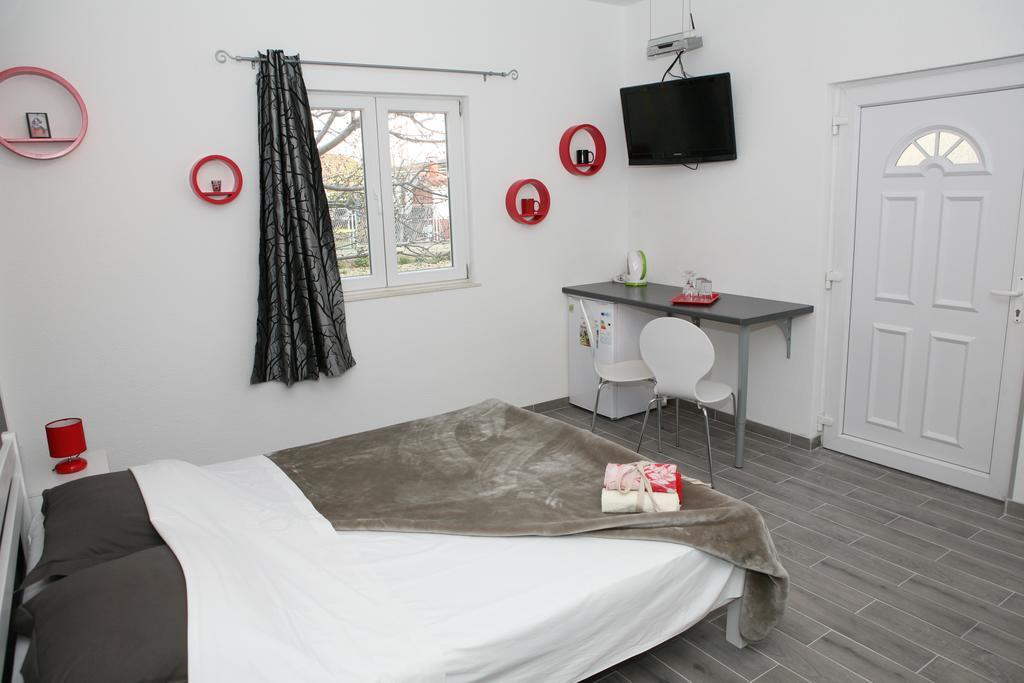 Apartments & Room Dijana Trogir Chambre photo